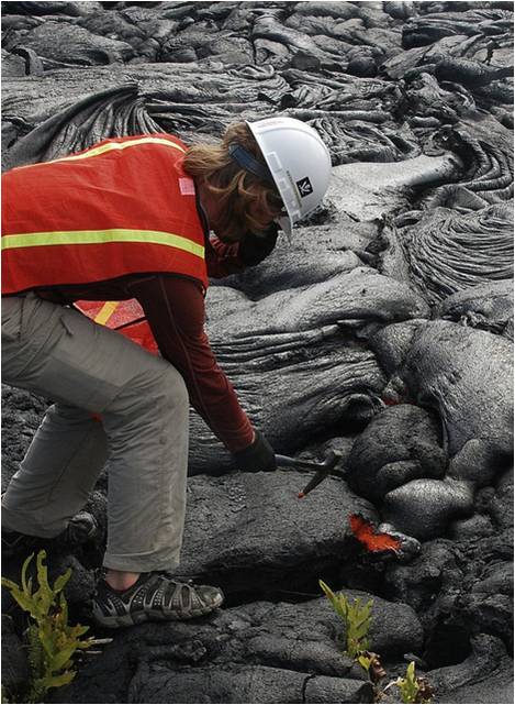 <span class="caps">CASS</span> Participant Gets Up-Close-And-Personal With a Lava Flow