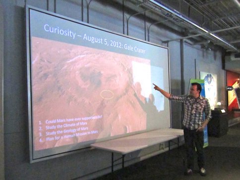 Matt DiCicco Shows the Landing Site of Mars Rover Curiosity