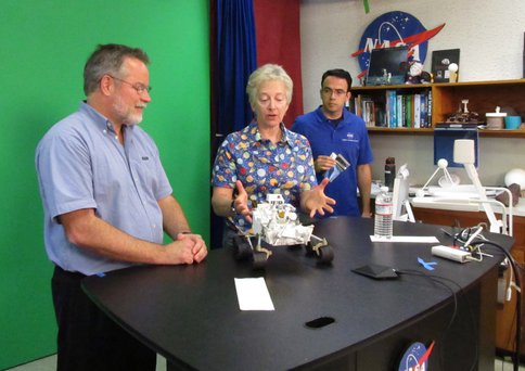 Rob Manning and Dr. Pan Conrad Address Teachers via NASA’s Digital Learning Network