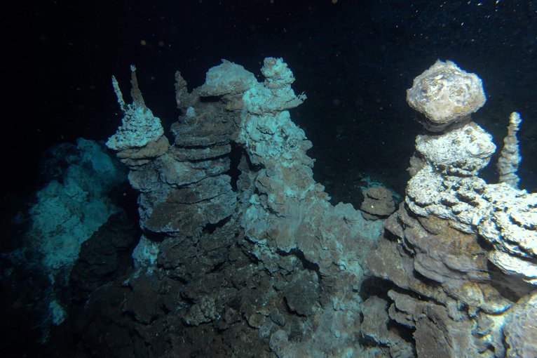 Loki’s Castle is a hydrothermal vent field along the Arctic Mid-Ocean Ridge discovered by researchers from the Centre for Geobiology in Norway.