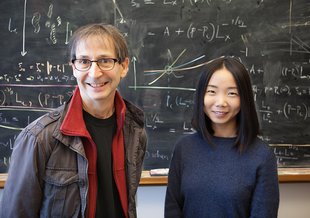 Nigel Goldenfeld (left) and Chi Xue (right) have developed a model that reveals an 'arms race' between bacteria and viruses that may help to solve the diversity paradox.
