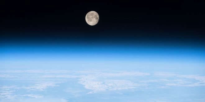 Oxygen, which makes up about 21 percent of the Earth atmosphere, has been embraced as the best biosignature for life on faraway exoplanets. New research shows that detecting distant life via the oxygen biosignature is not so straight-forward, though it probably remains the best show we have. (NASA)
