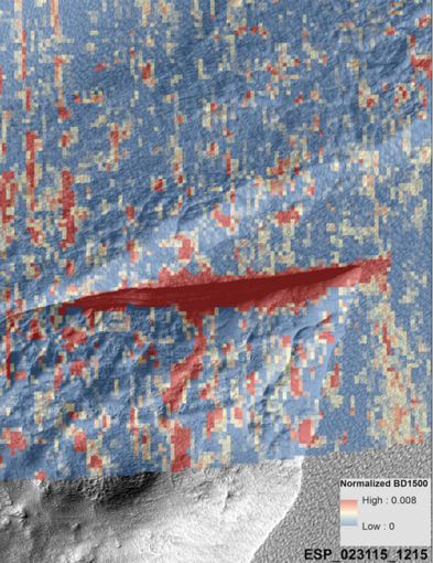 The bright red regions contain water ice, as determined by measurements by the High-Resolution Imaging Science Experiment (HiRISE) on NASA’s Mars Reconnaissance Orbiter.