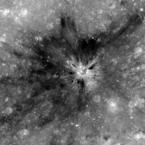 Lunar Reconnaissance Orbiter – High resolution photos of the lunar ...