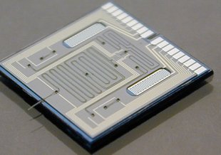 Photograph of an HPLC-chip.