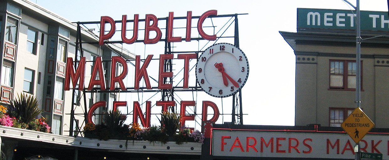 The iconic sign of Pike Place Market in Seattle, Washington.