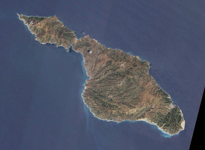 The Advanced Land Imager (ALI) on NASA’s Earth Observing-1 (EO-1) satellite captured this natural-color image of Santa Catalina Island on May 11, 2010.