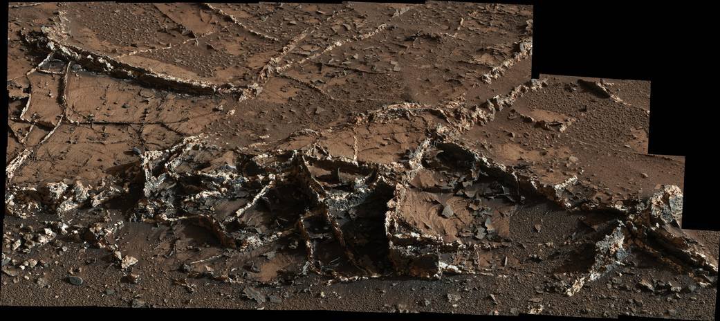NASA’s Curiosity mission identified prominent mineral veins on Mars. With an automated camera, future rovers could identify prime spots to analyze on their own, rather than waiting to hear back from Earth. Credit: NASA/JPL