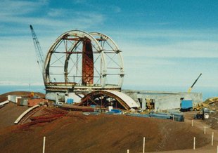 Building of the Keck telescope back in 1987. This shot is an early view of the construction process.