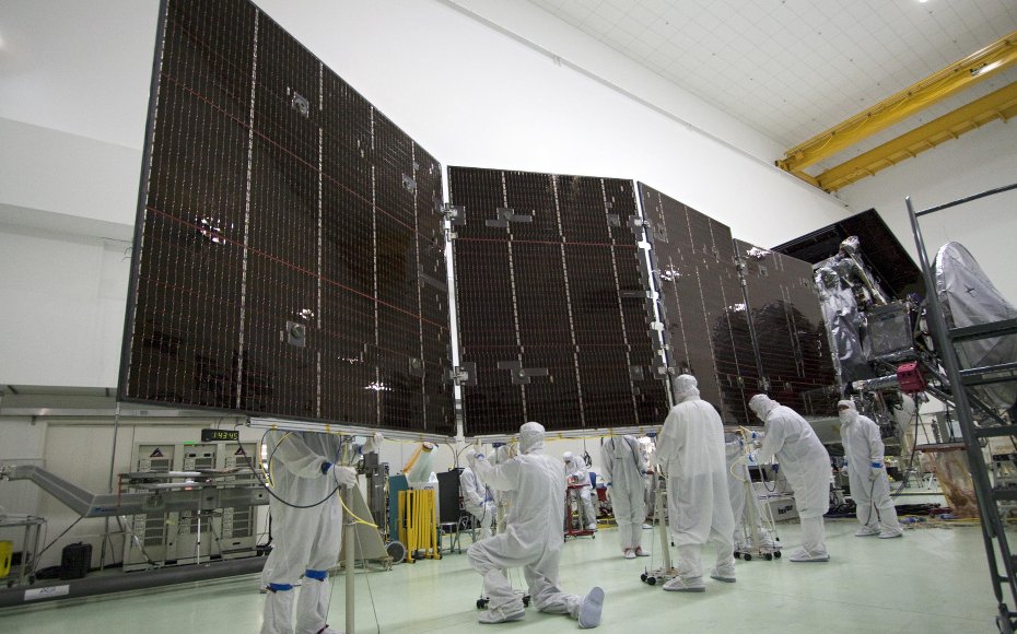 Technicians at Astrotech's payload processing facility are stowing solar array no. 2 for NASA's Juno spacecraft.